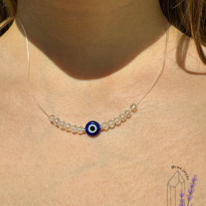 Collar protector con tanza y cristal